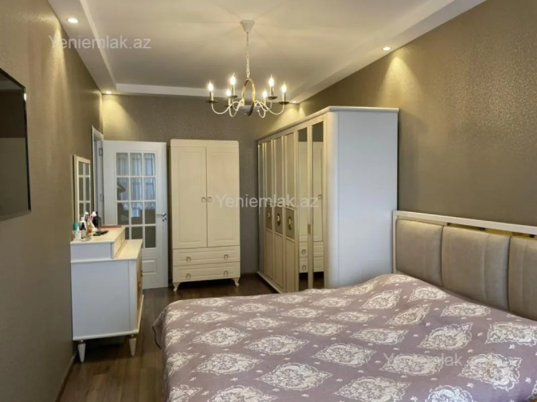 Satılır 2 otaqlı yeni tikili 83 m²
