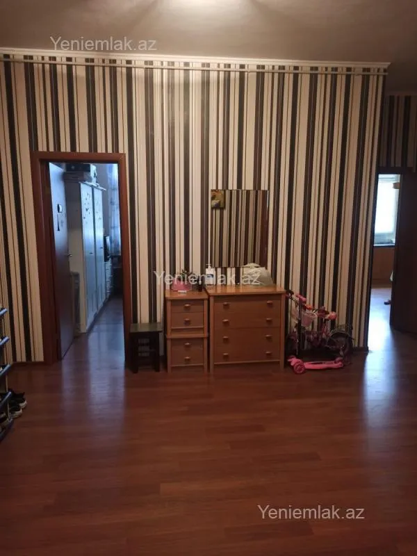 Satılır 4 otaqlı yeni tikili 137 m²