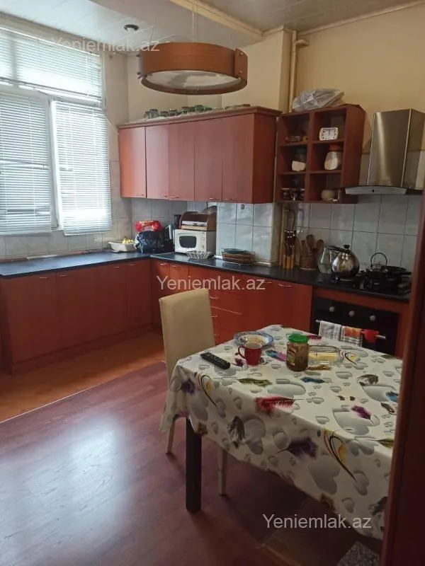 Satılır 4 otaqlı yeni tikili 137 m²