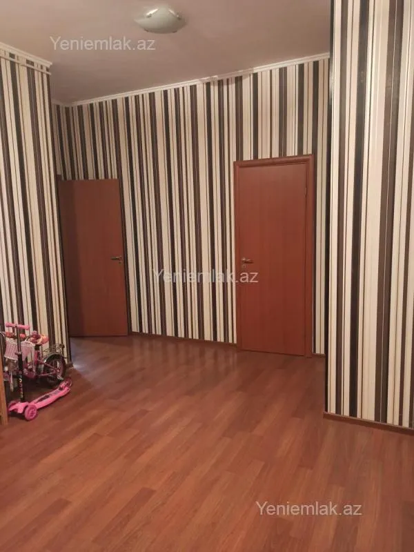 Satılır 4 otaqlı yeni tikili 137 m²