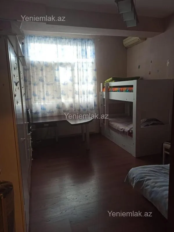 Satılır 4 otaqlı yeni tikili 137 m²