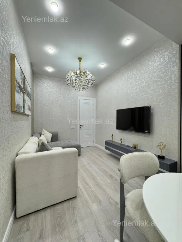 Satılır 2 otaqlı yeni tikili 61 m²
