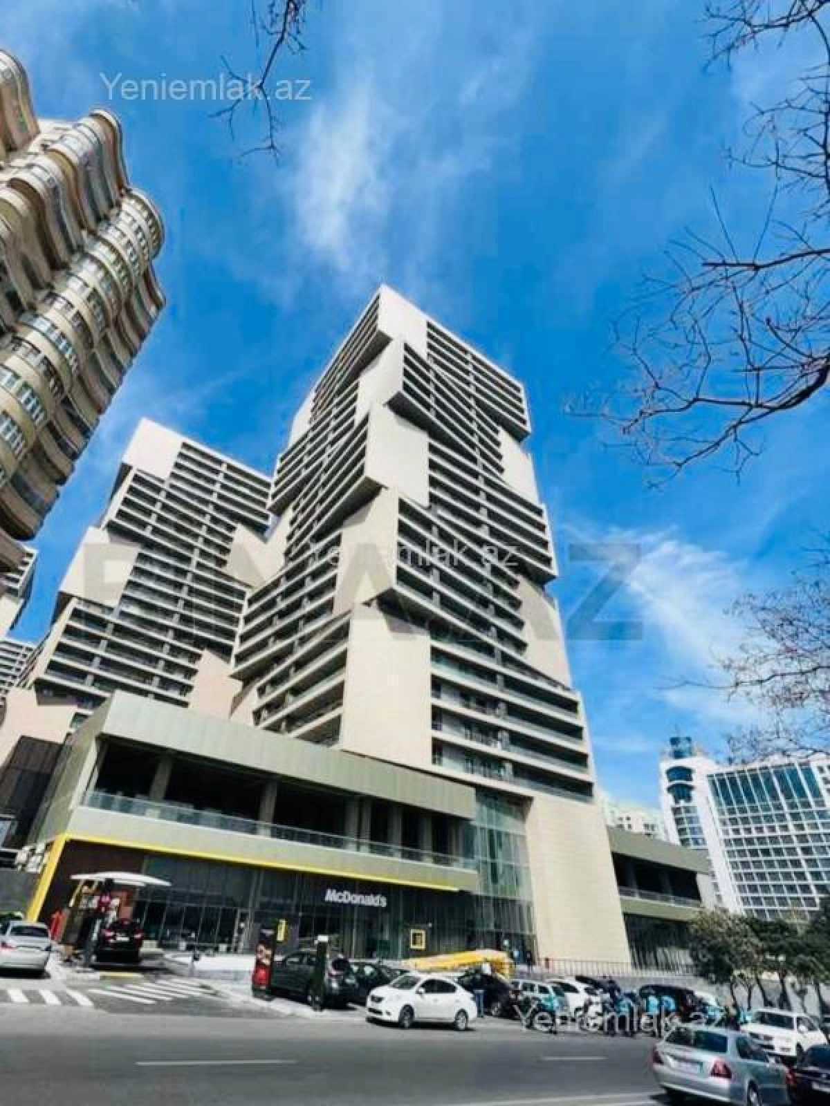 Satılır 3 otaqlı yeni tikili 150 m²