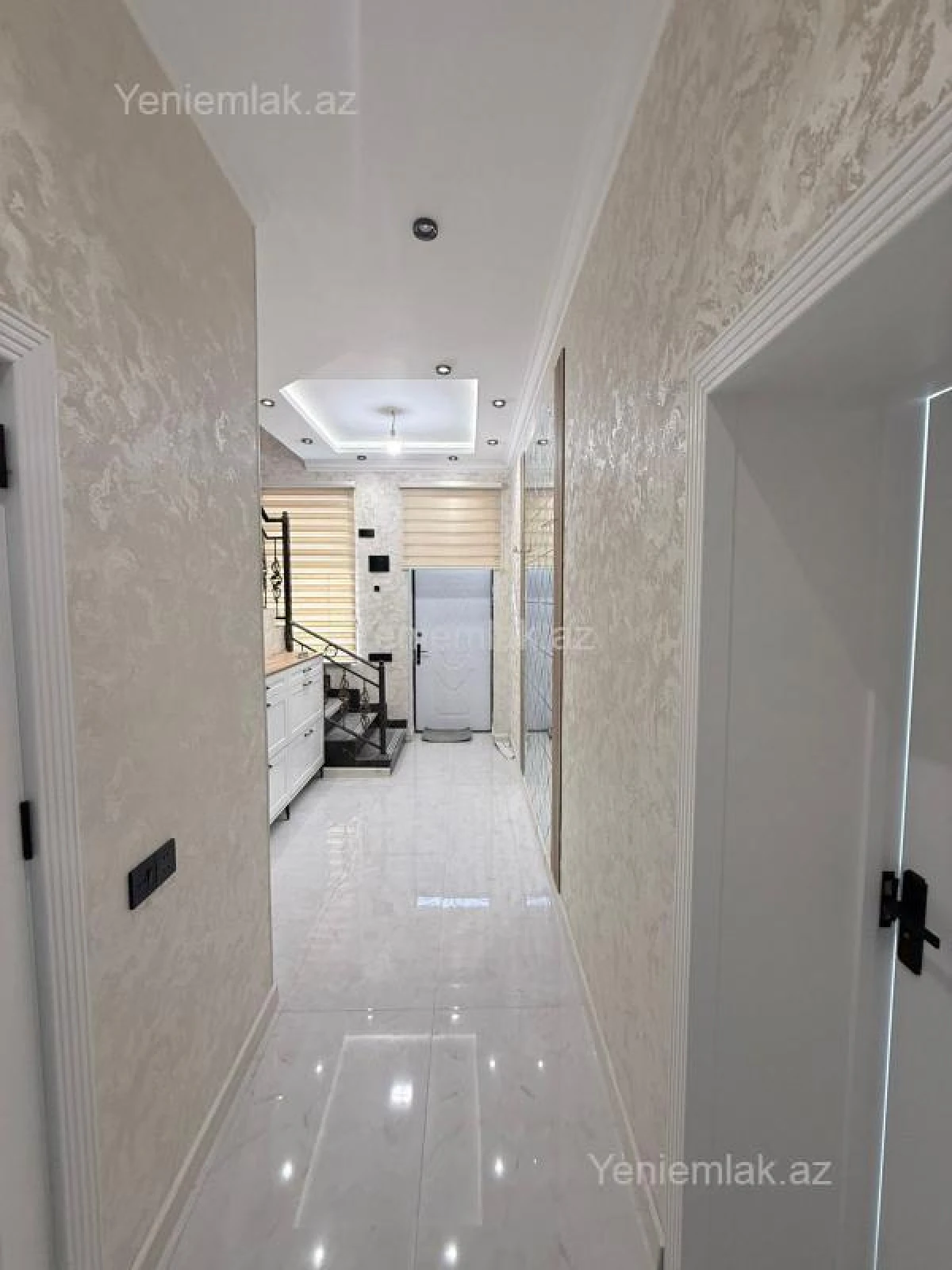 Satılır 4 otaqlı həyət evi 180 m²
