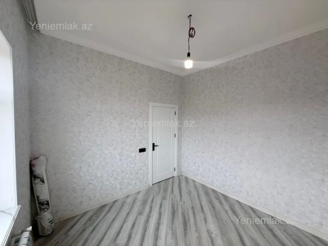 Satılır 4 otaqlı həyət evi 180 m²