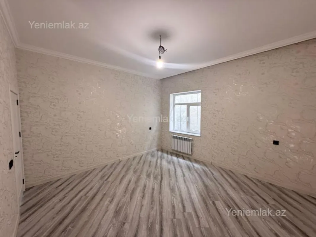 Satılır 4 otaqlı həyət evi 180 m²