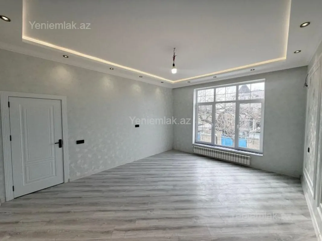 Satılır 4 otaqlı həyət evi 180 m²