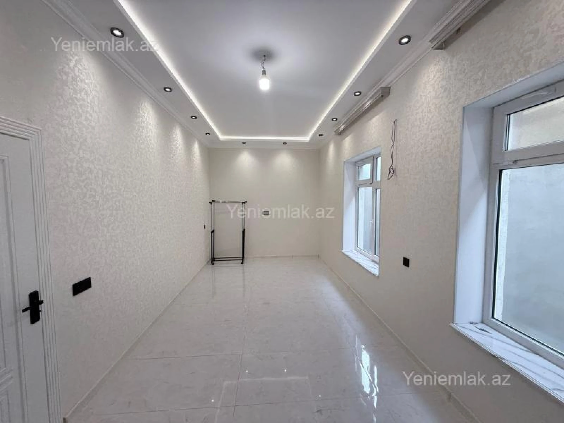 Satılır 4 otaqlı həyət evi 180 m²