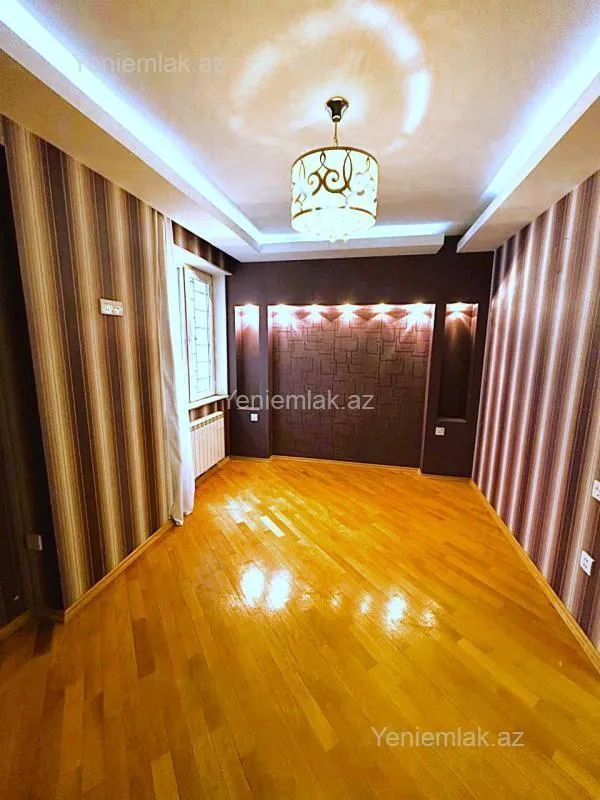 Satılır 3 otaqlı yeni tikili 82 m²