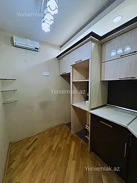 Satılır 3 otaqlı yeni tikili 82 m²