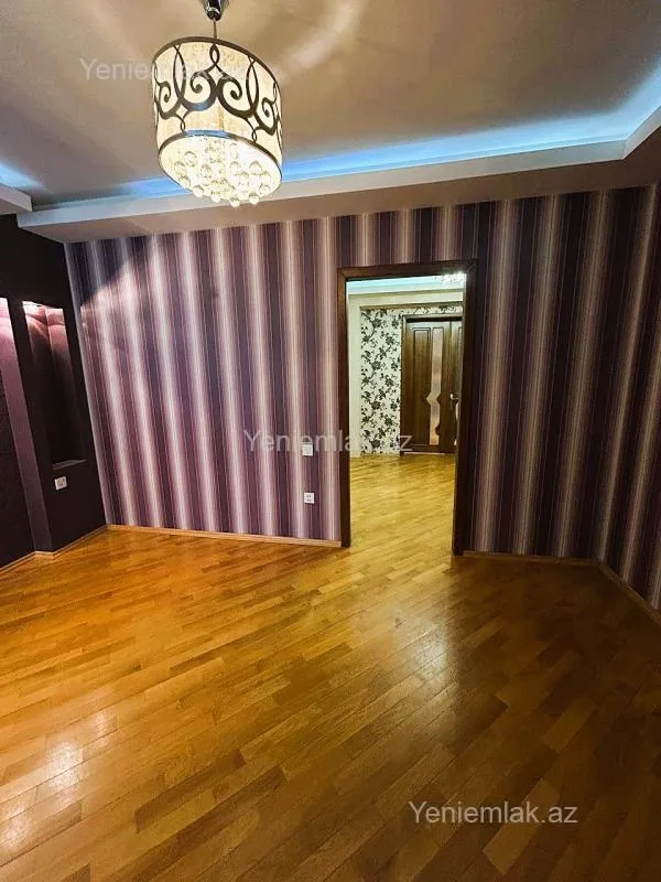Satılır 3 otaqlı yeni tikili 82 m²