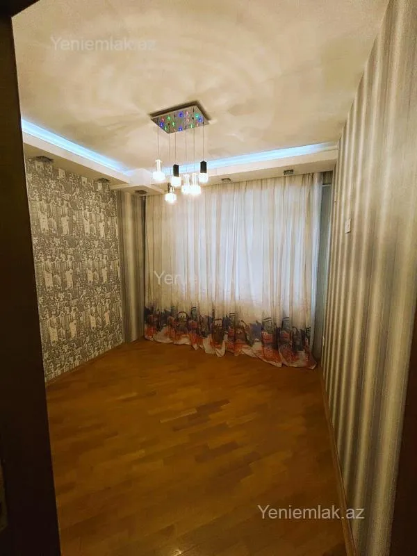 Satılır 3 otaqlı yeni tikili 82 m²