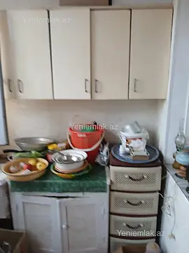 Satılır 2 otaqlı köhnə tikili 50 m²