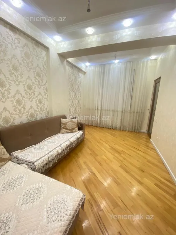 Satılır 2 otaqlı yeni tikili 60 m²