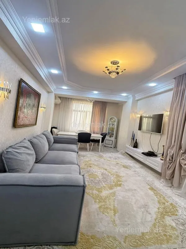 Satılır 3 otaqlı yeni tikili 120 m²