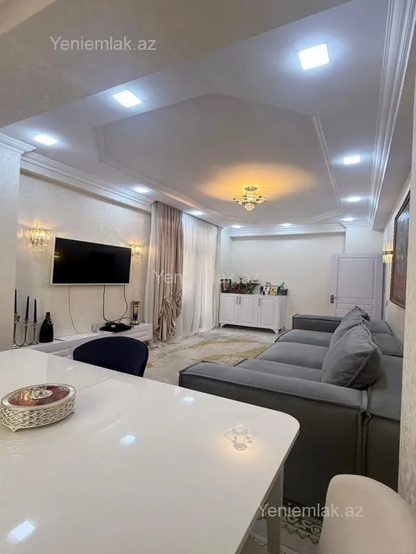Satılır 3 otaqlı yeni tikili 120 m²