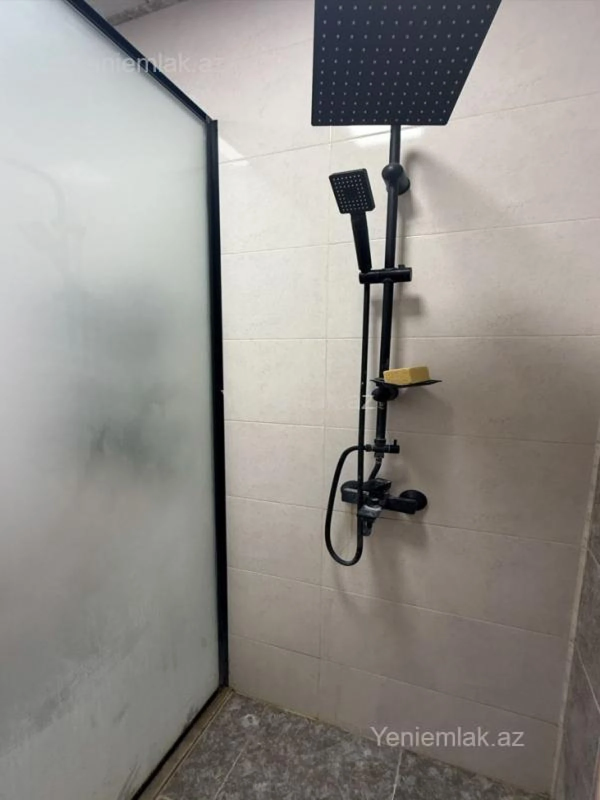 Satılır 3 otaqlı yeni tikili 120 m²