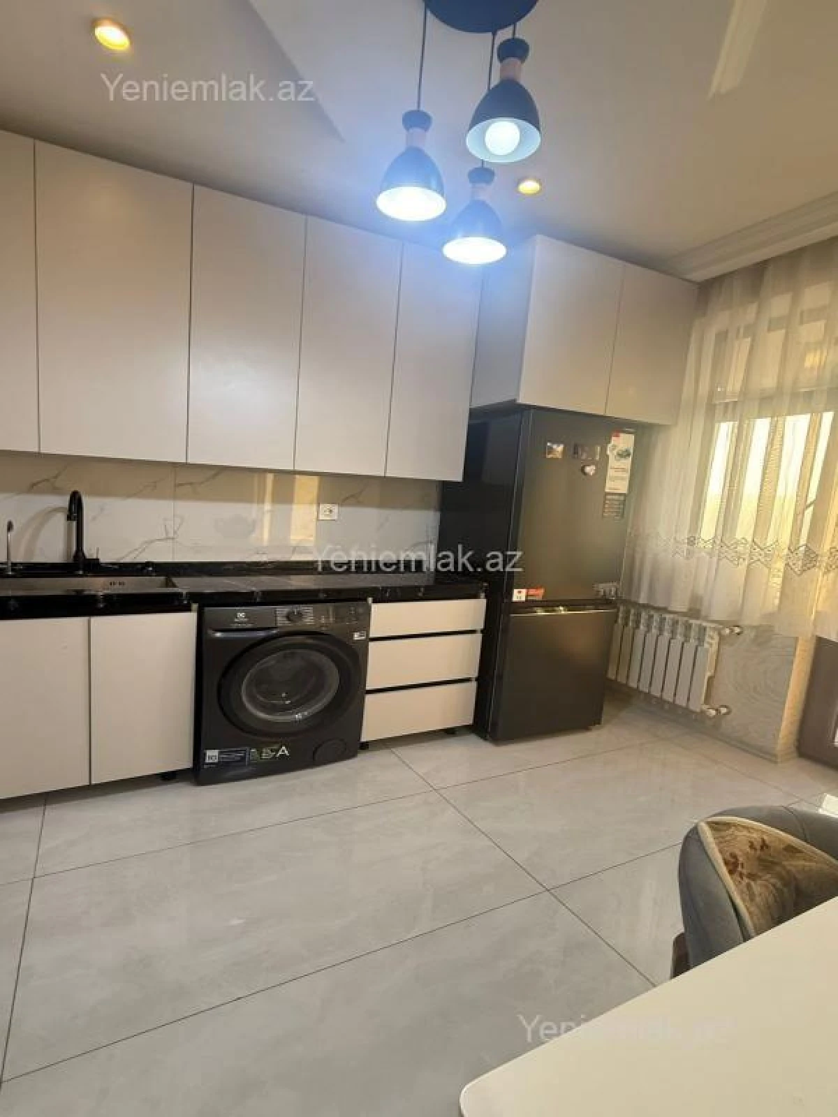 Satılır 3 otaqlı yeni tikili 120 m²