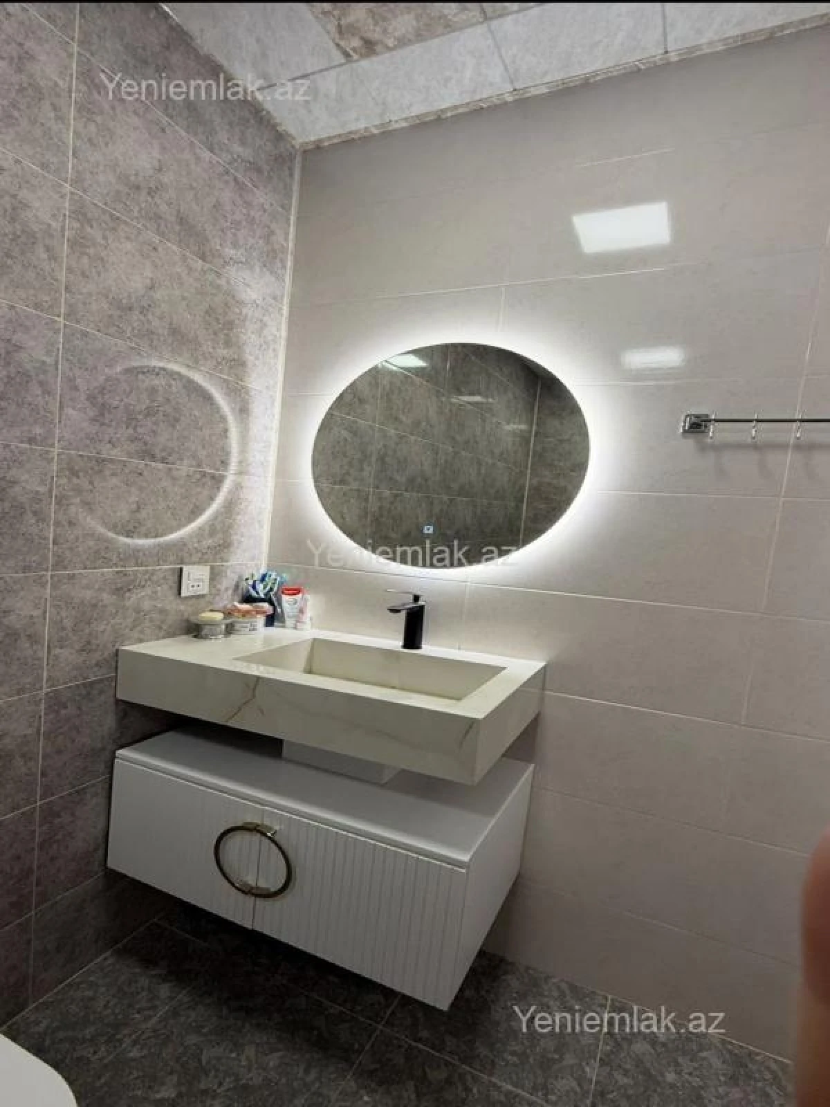 Satılır 3 otaqlı yeni tikili 120 m²