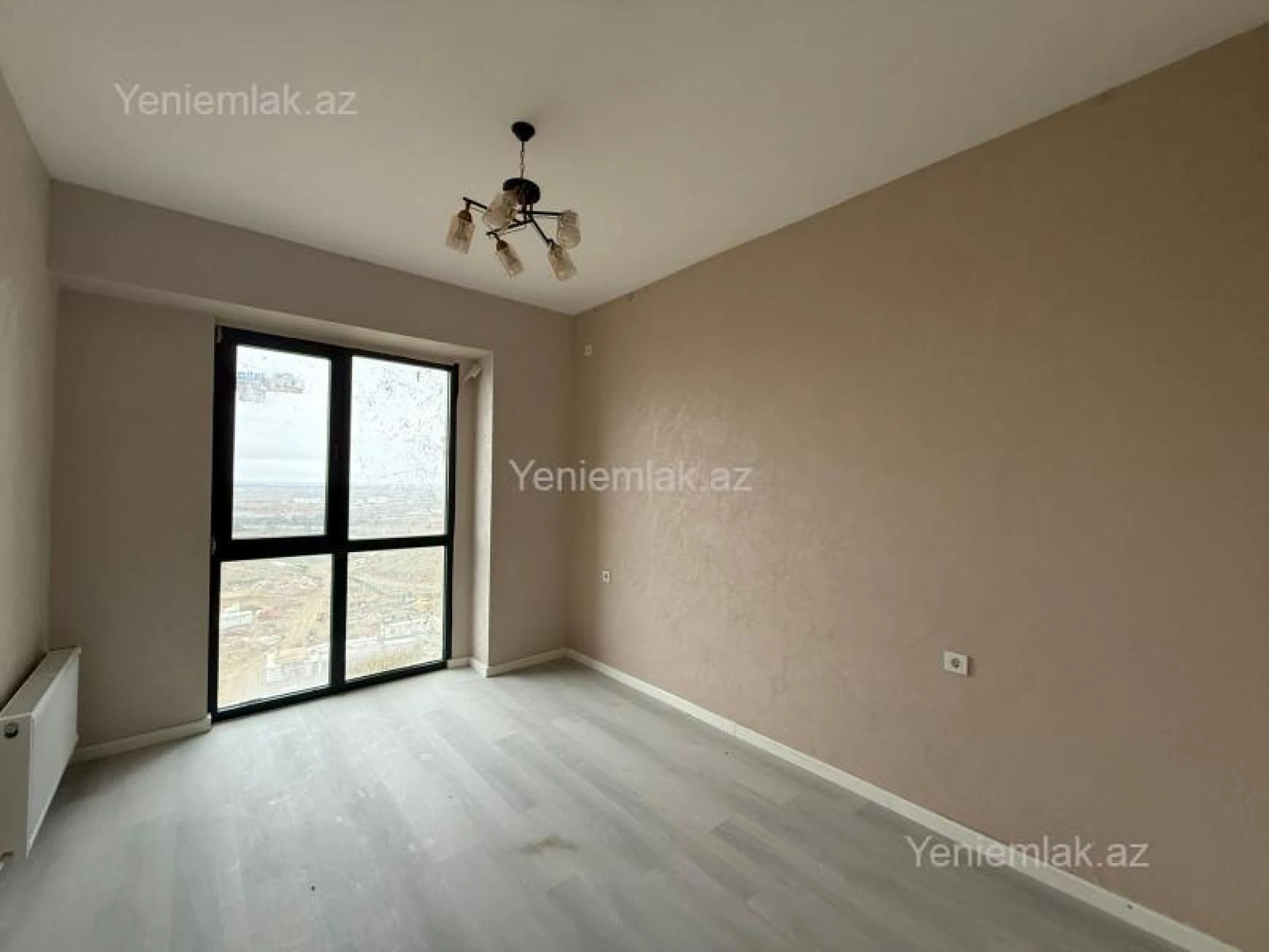Satılır 3 otaqlı yeni tikili 80 m²