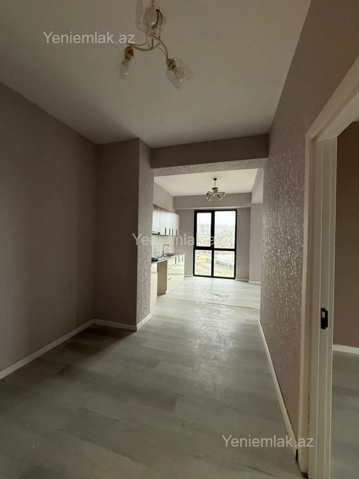 Satılır 3 otaqlı yeni tikili 80 m²