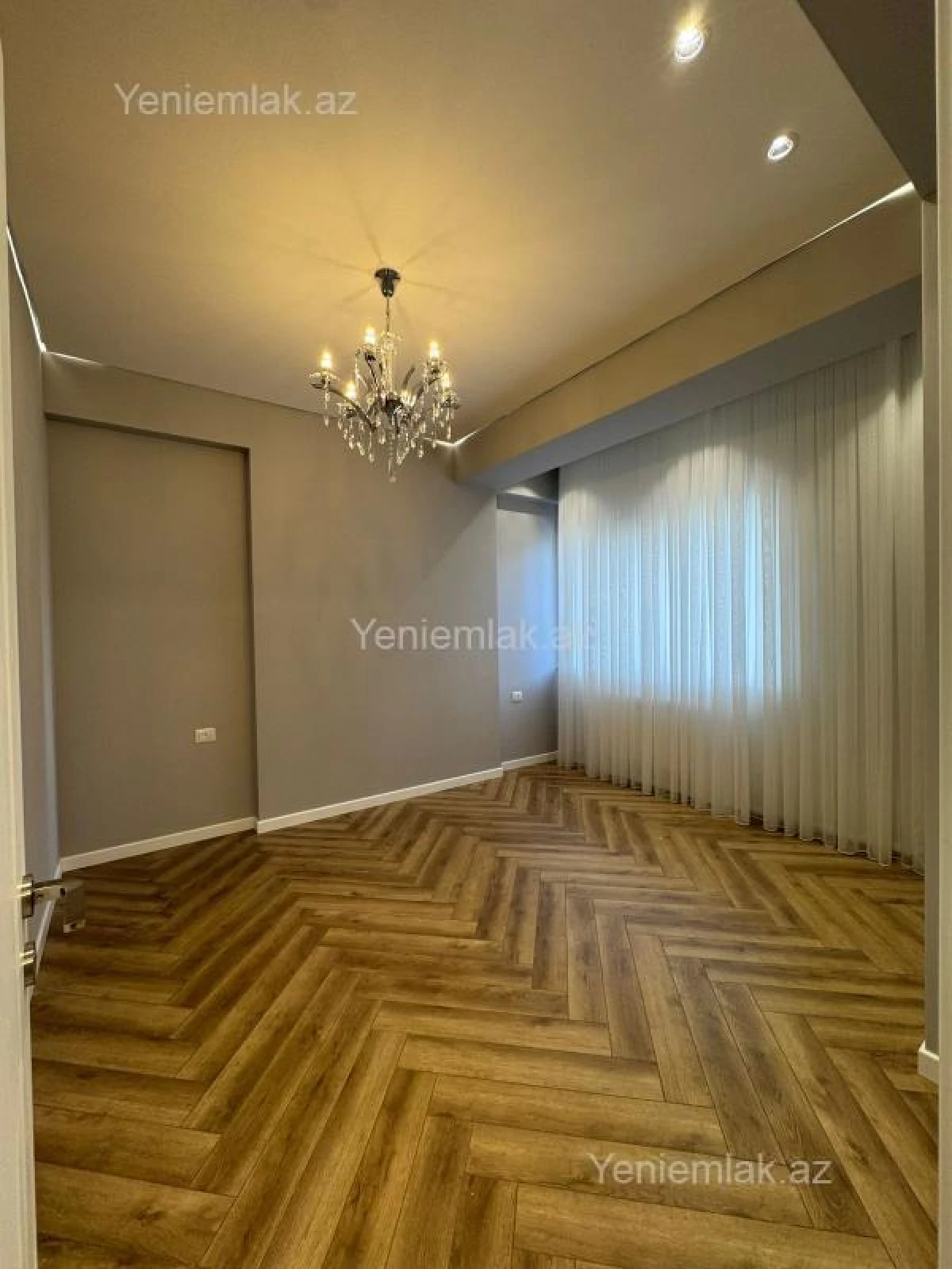 Satılır 2 otaqlı yeni tikili 68 m²