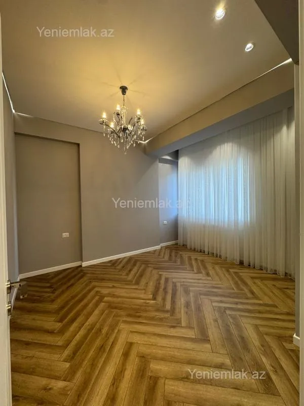 Satılır 2 otaqlı yeni tikili 68 m²