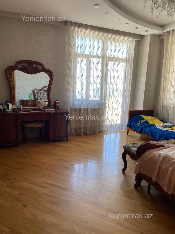 Satılır 4 otaqlı yeni tikili 221 m²