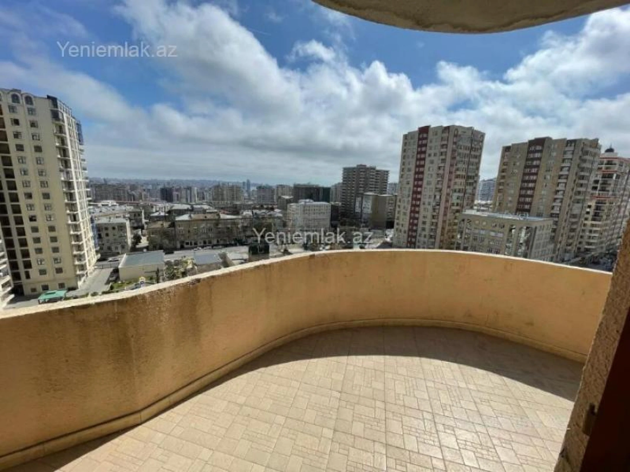 Satılır 4 otaqlı yeni tikili 221 m²