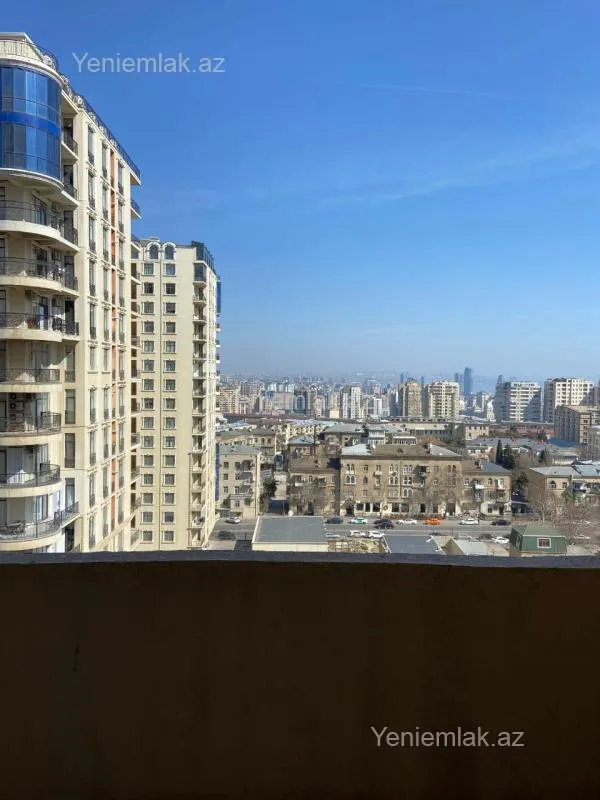 Satılır 4 otaqlı yeni tikili 221 m²