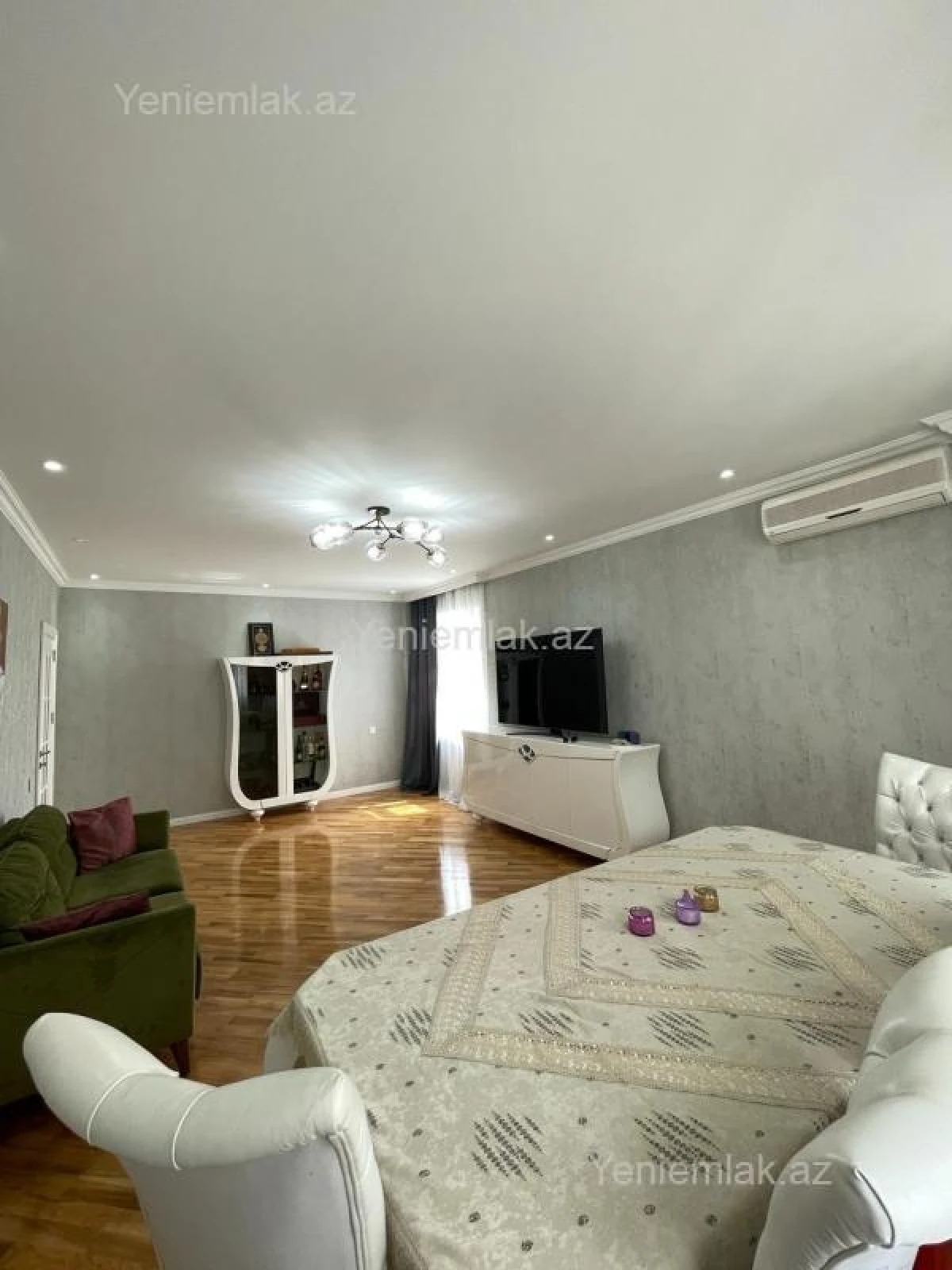 Satılır 3 otaqlı yeni tikili 135 m²