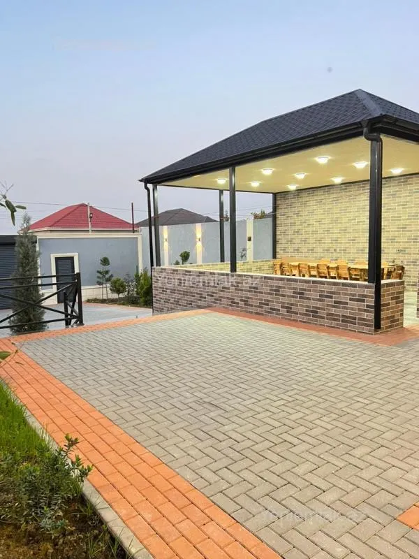 Satılır 6 otaqlı həyət evi 280 m²