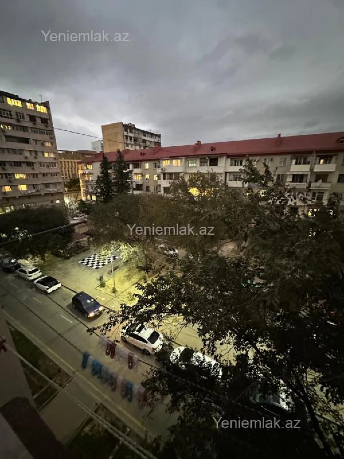 Satılır 2 otaqlı köhnə tikili 50 m²