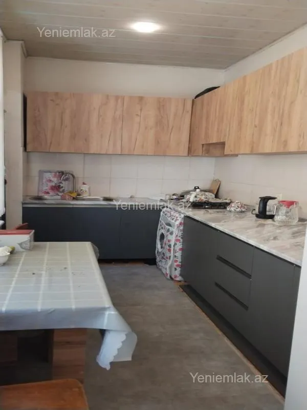 Satılır 6 otaqlı həyət evi 120 m²