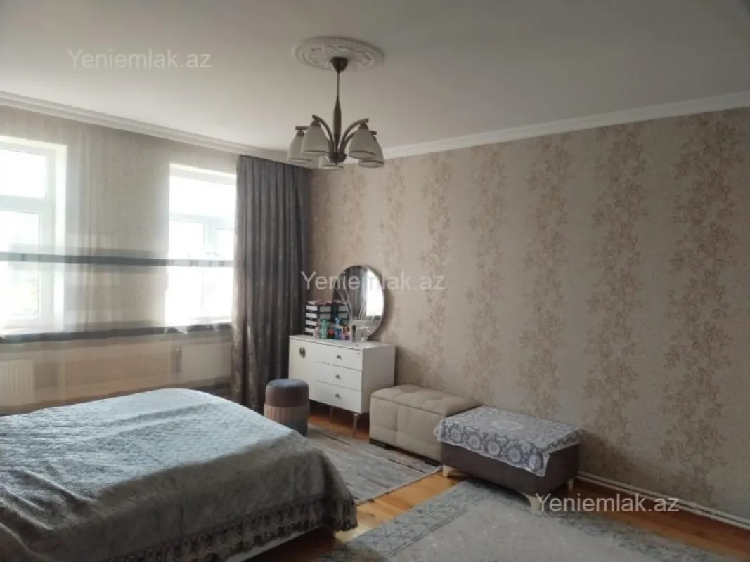 Satılır 6 otaqlı həyət evi 120 m²