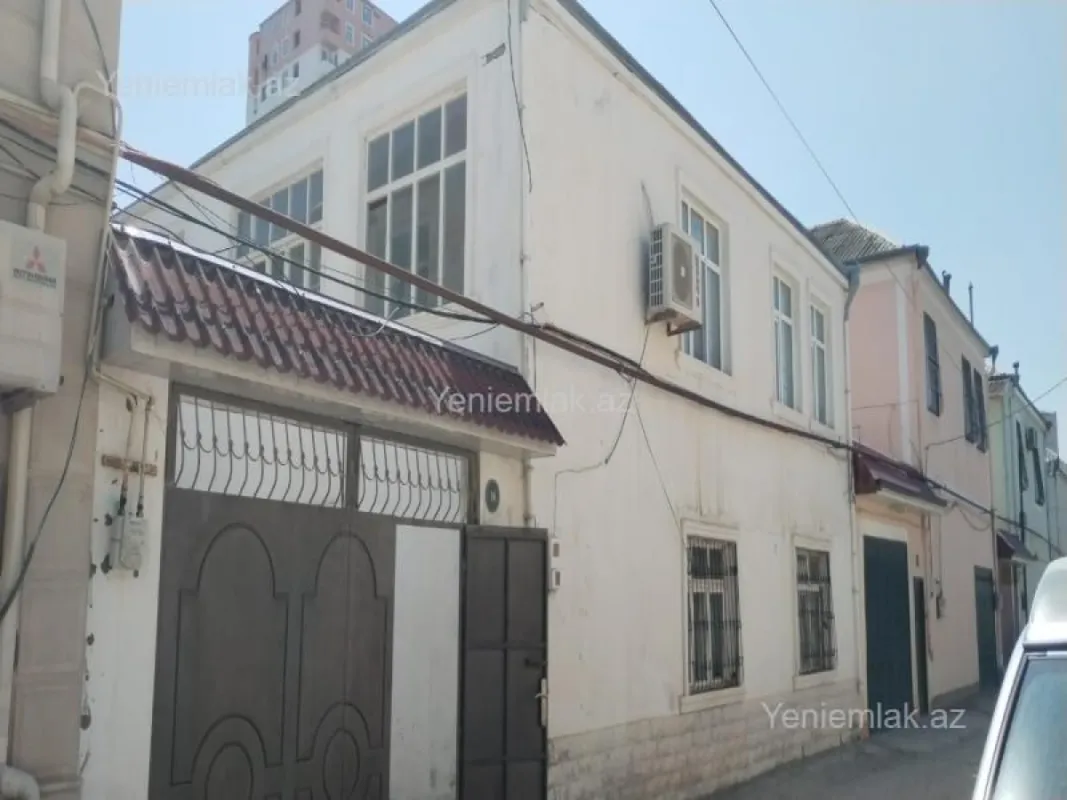 Satılır 6 otaqlı həyət evi 120 m²