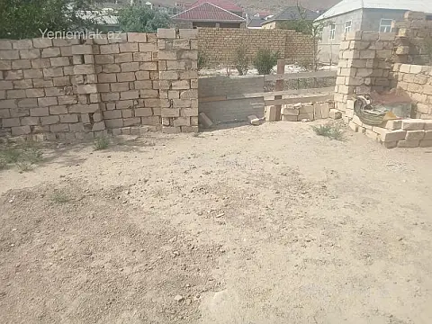 Satılır 4 otaqlı həyət evi 90 m²