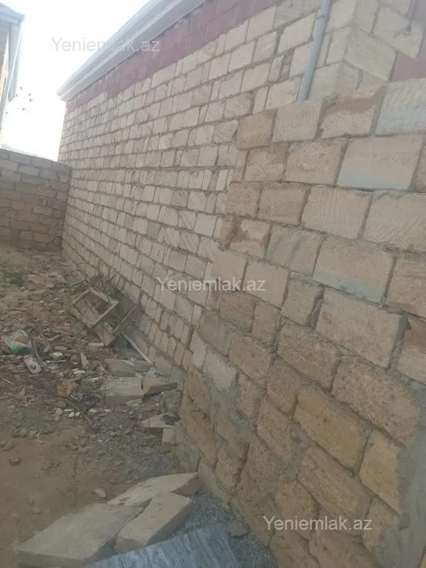 Satılır 4 otaqlı həyət evi 90 m²