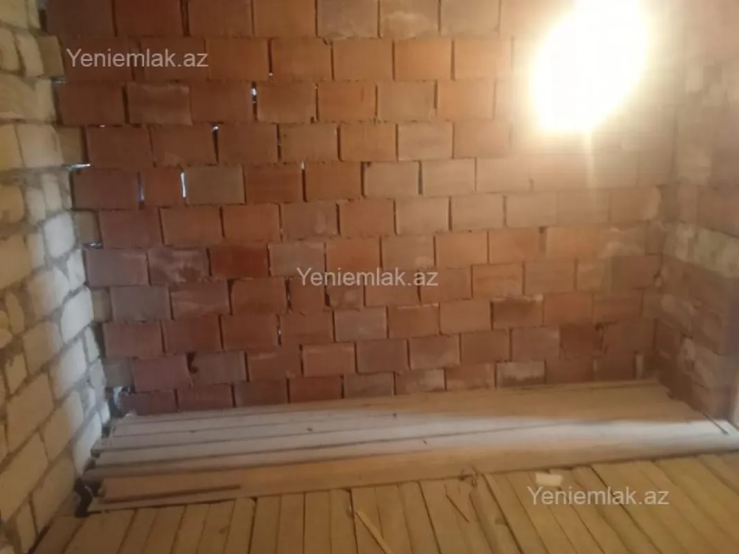 Satılır 4 otaqlı həyət evi 90 m²
