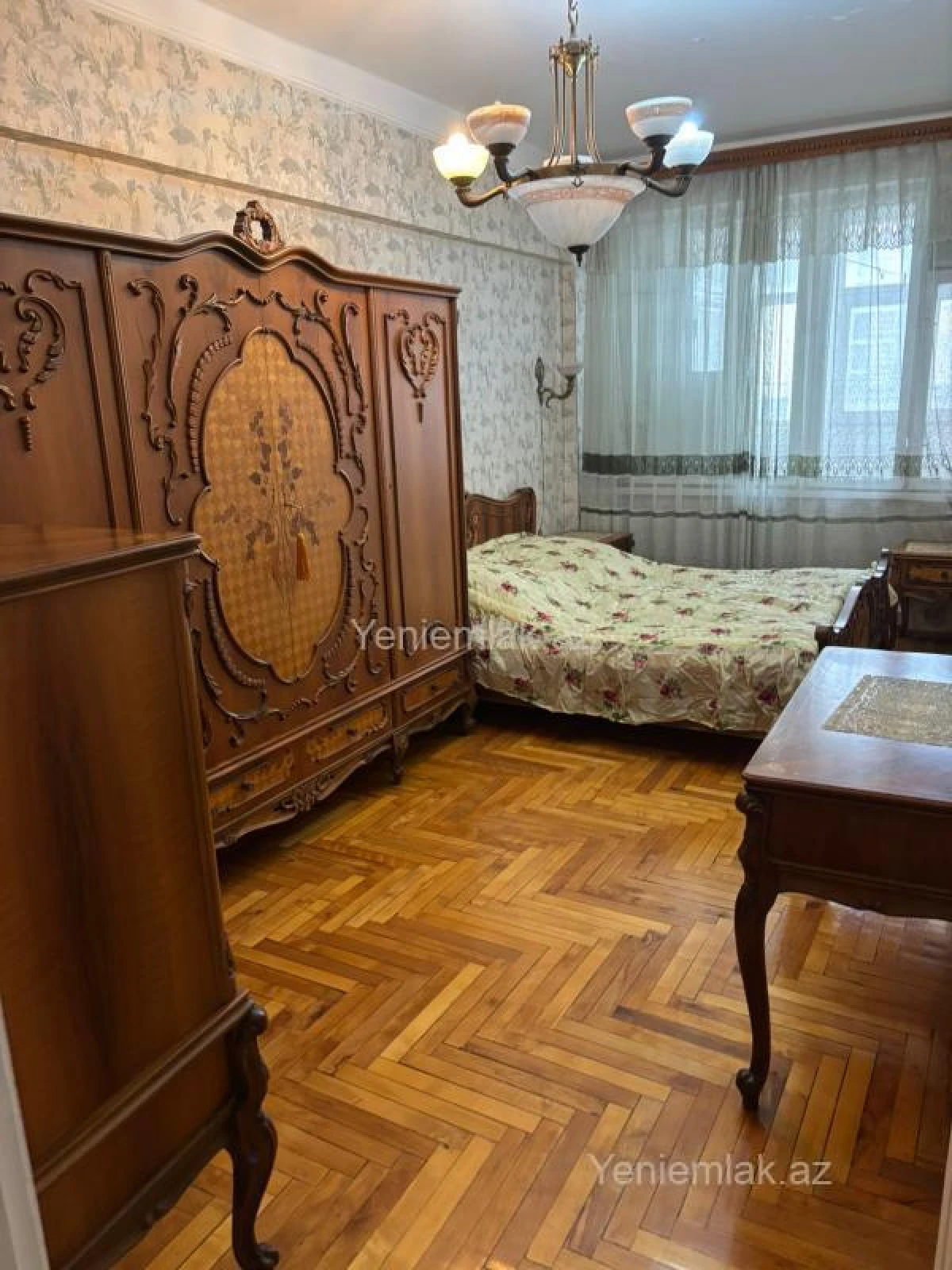 Satılır 2 otaqlı köhnə tikili 65 m²