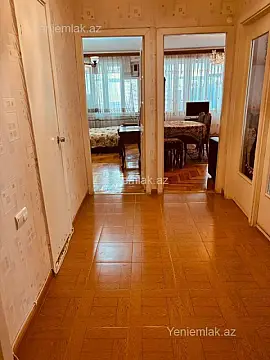 Satılır 2 otaqlı köhnə tikili 65 m²