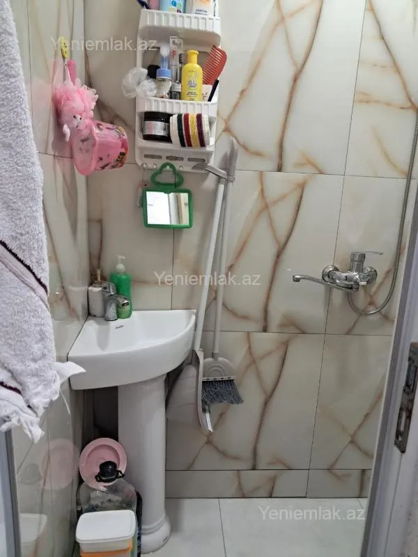 Satılır 2 otaqlı həyət evi 70 m²