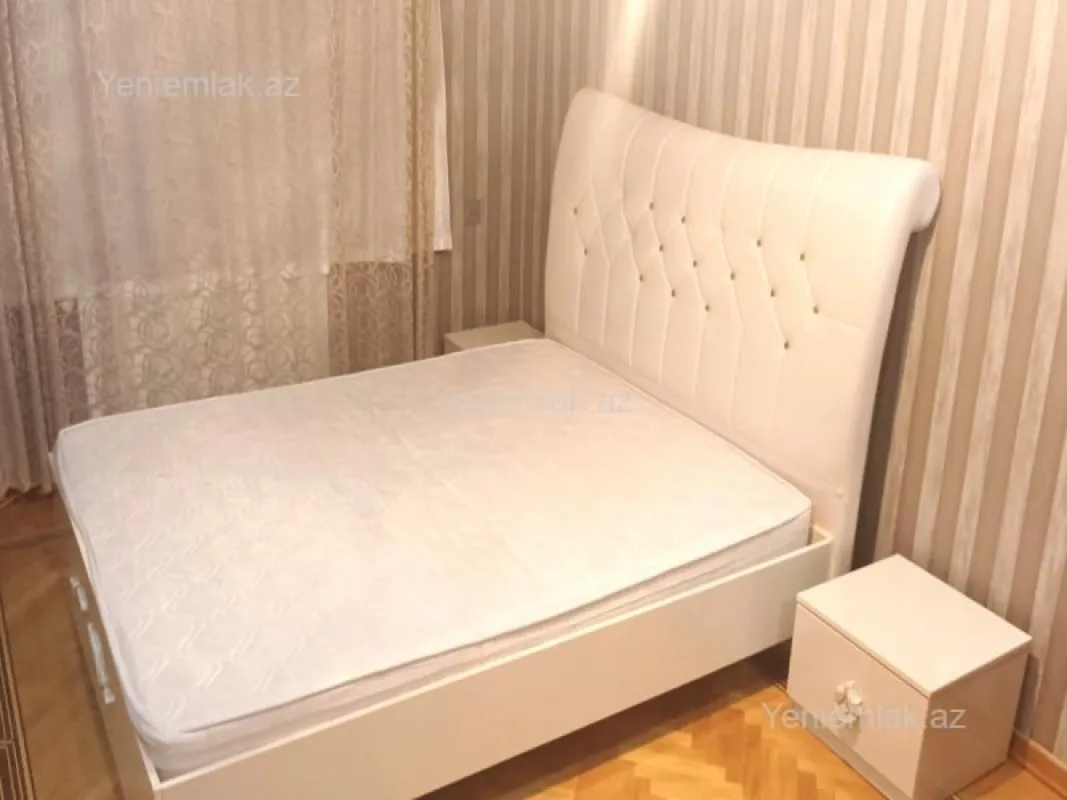 Satılır 3 otaqlı köhnə tikili 85 m²