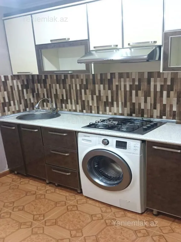 Satılır 3 otaqlı köhnə tikili 85 m²