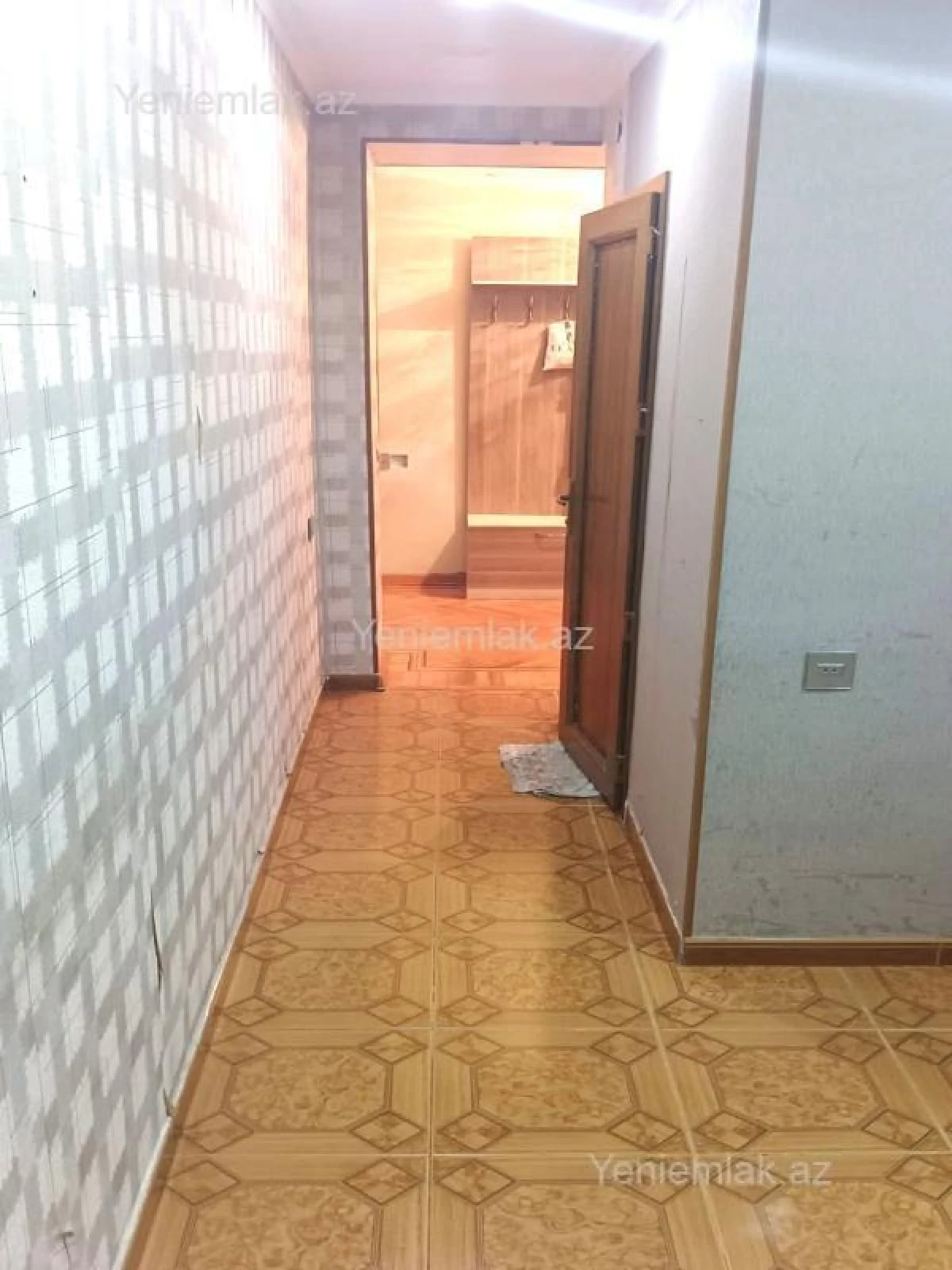 Satılır 3 otaqlı köhnə tikili 85 m²