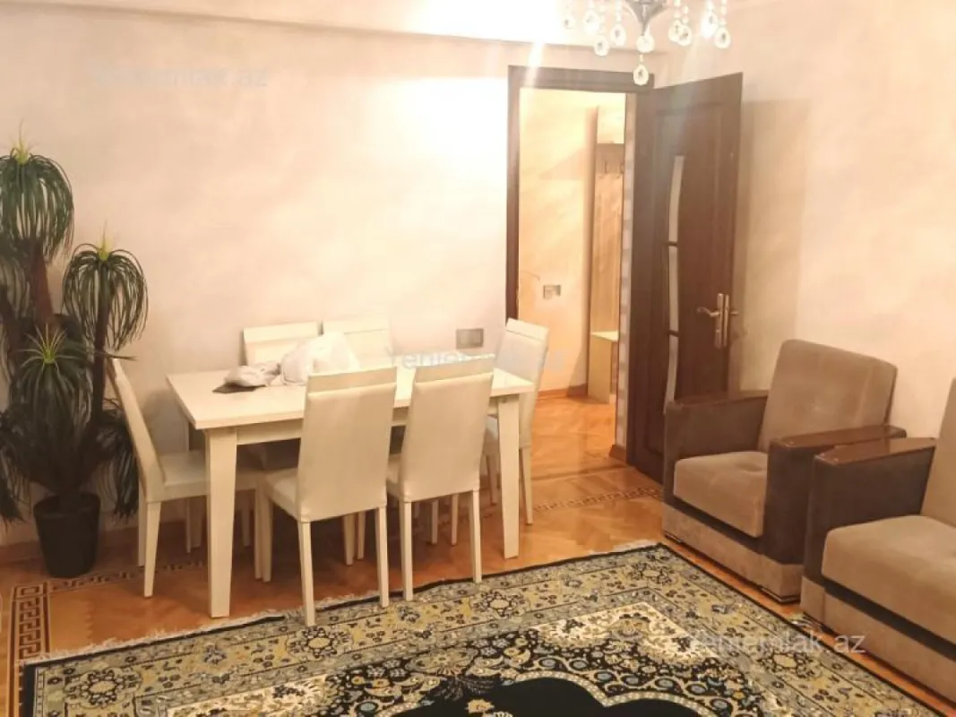 Satılır 3 otaqlı köhnə tikili 85 m²