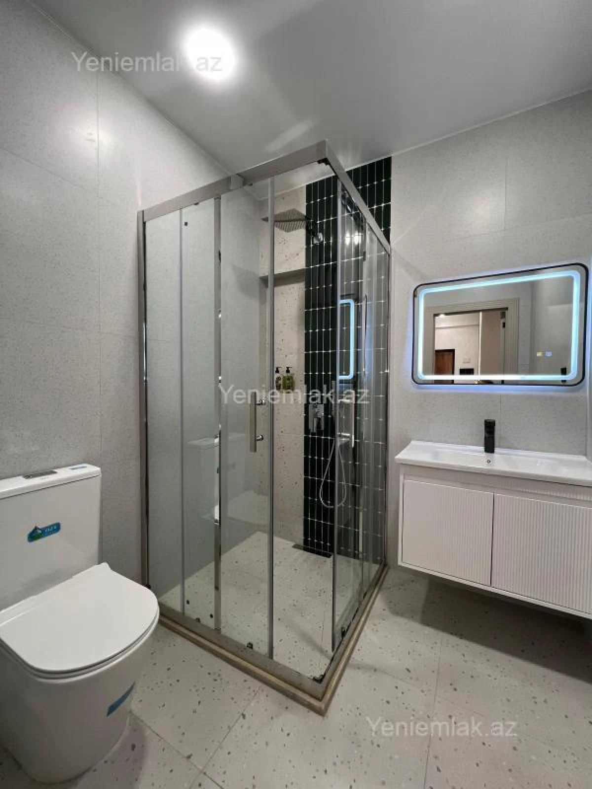 Satılır 3 otaqlı yeni tikili 70 m²