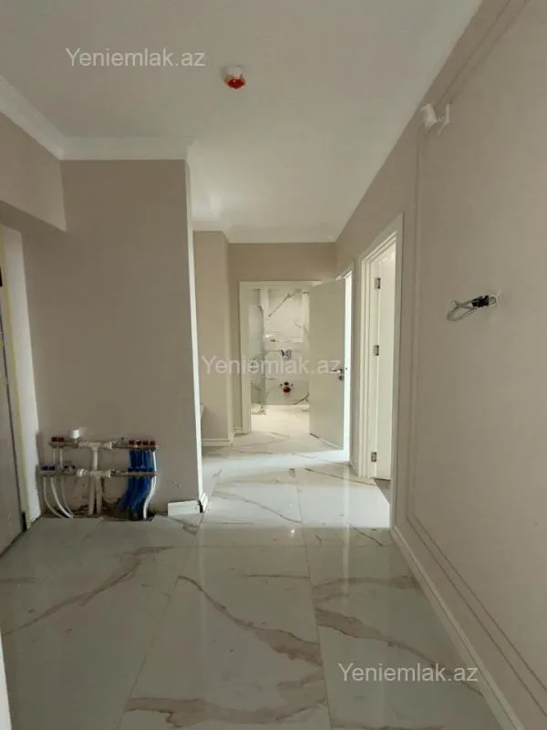 Satılır 3 otaqlı yeni tikili 72 m²