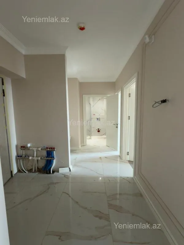 Satılır 3 otaqlı yeni tikili 72 m²