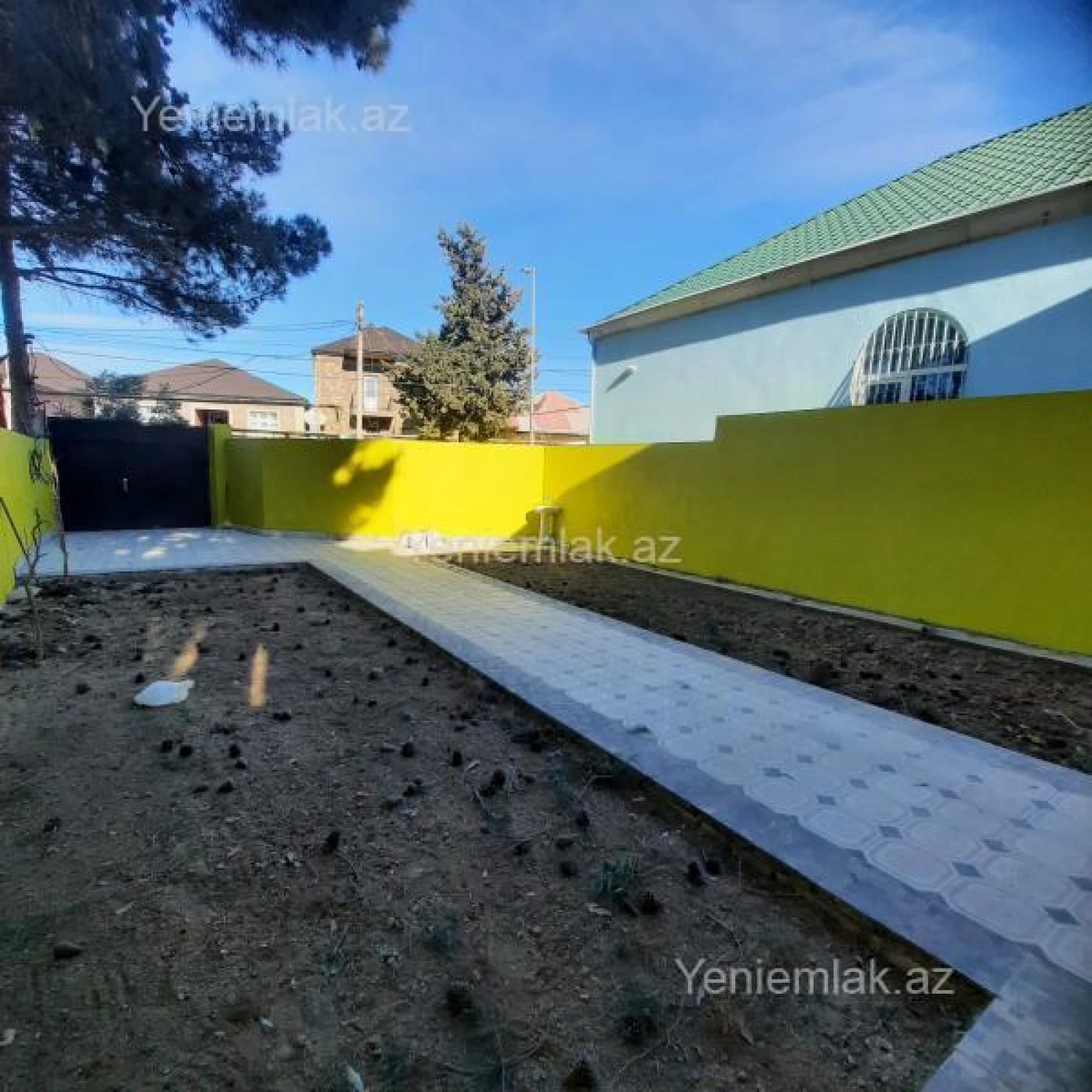 Satılır 4 otaqlı həyət evi 135 m²